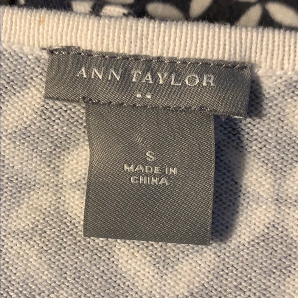 Ann Taylor sweater dress - Picture 6 of 6